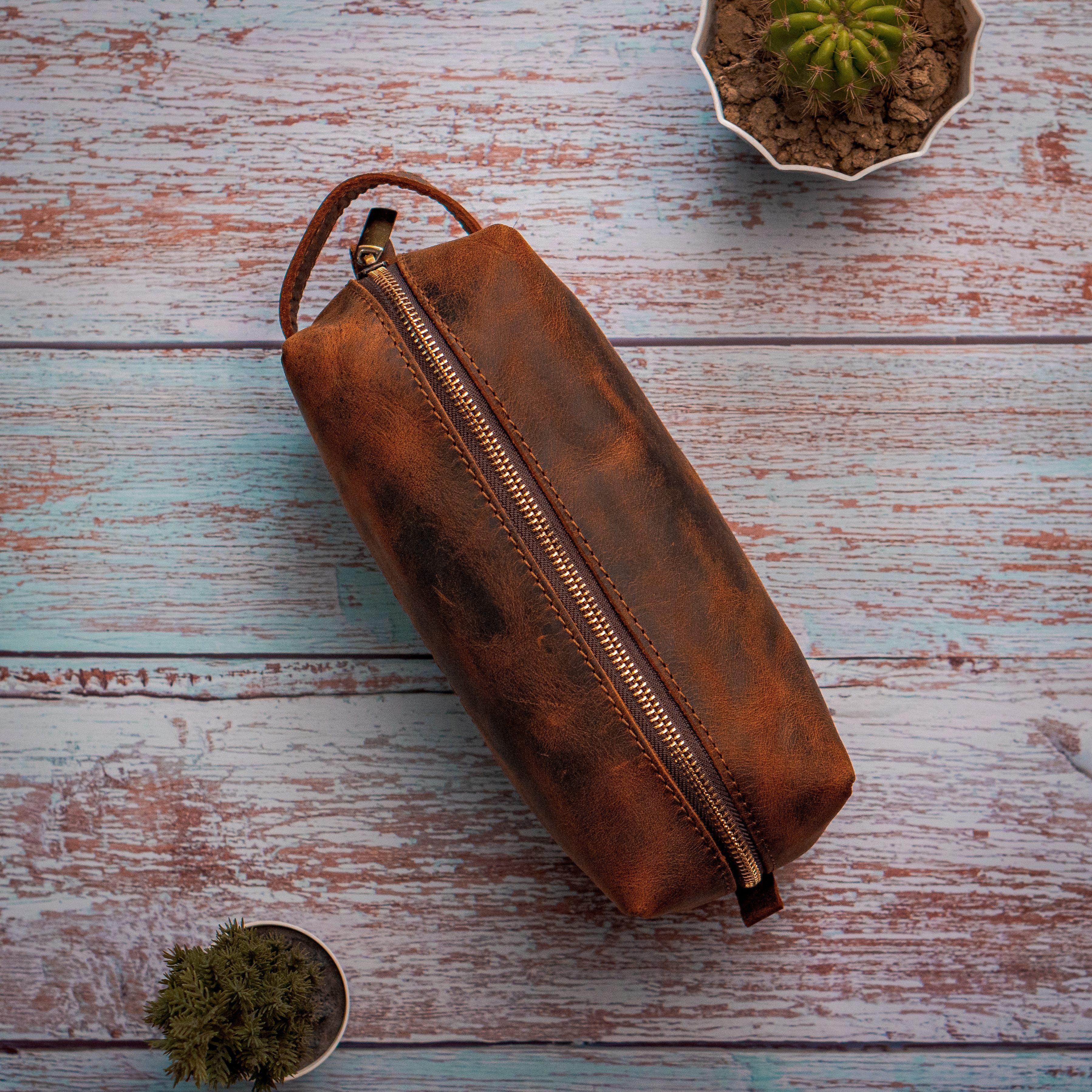 Toiletry Bag | Vintage Hunter Leather