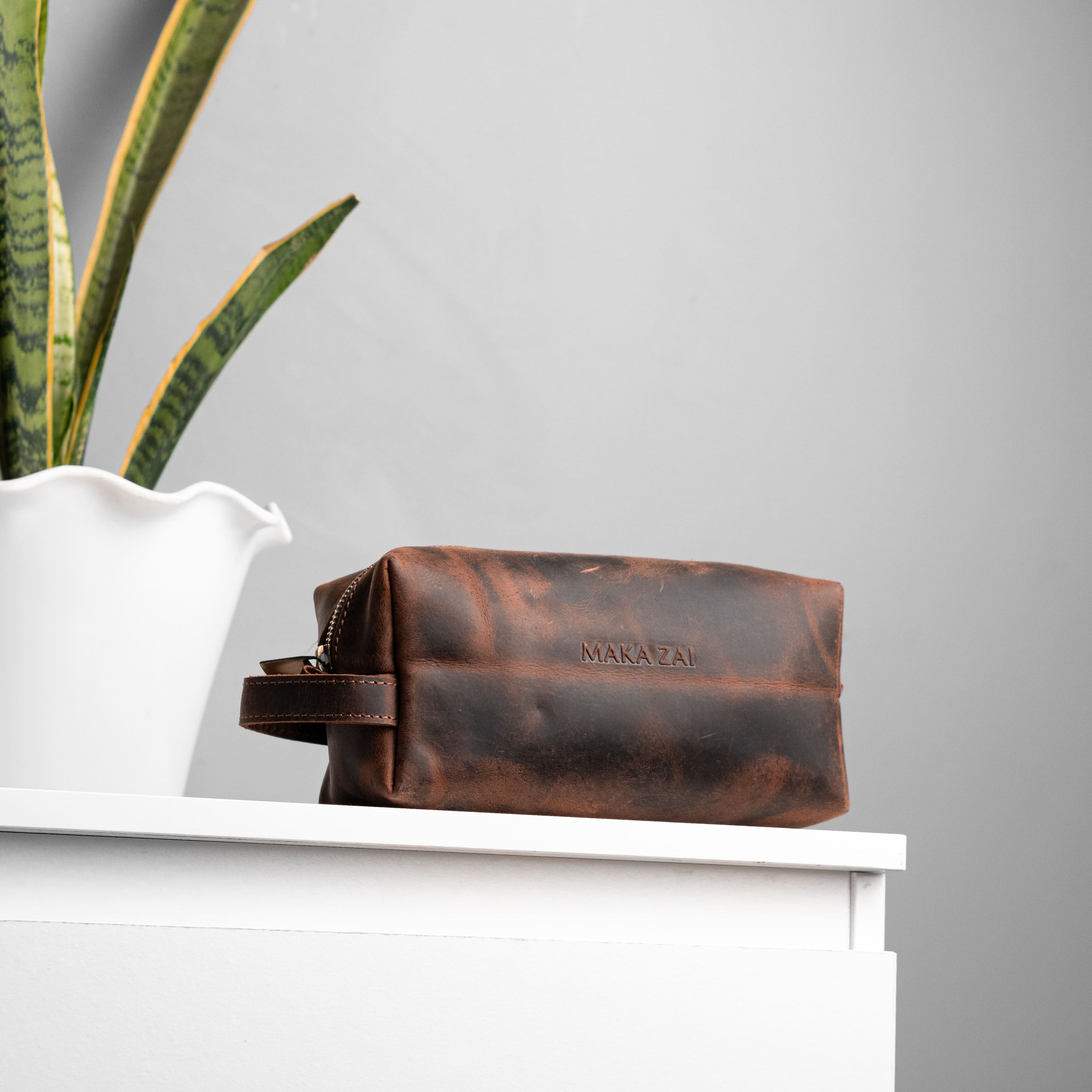 Toiletry Bag | Vintage Hunter Leather
